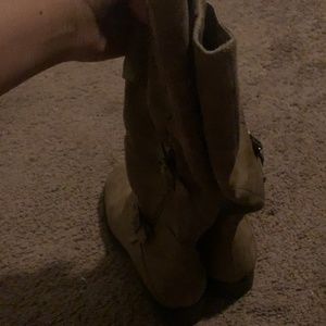 Baretrap boots